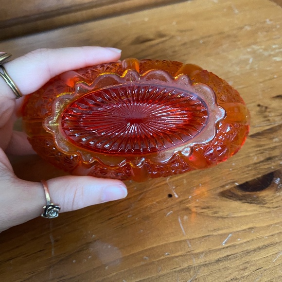 Vintage Fenton Amberina Glass Basket Split Twig Handle Candy Dish Bowl - Picture 3 of 4